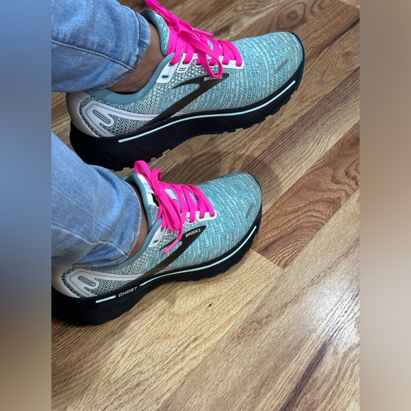 Brooks Ghost 14 Women's Cushioned Size 6 Teal and Pink - Picture 2 of 12